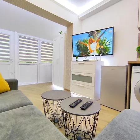 Ally's Place Apartament Warna
